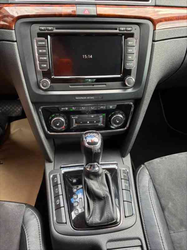 Škoda Superb 2,0   TDI 125 kW 4x4 DSG Elegance - foto 9
