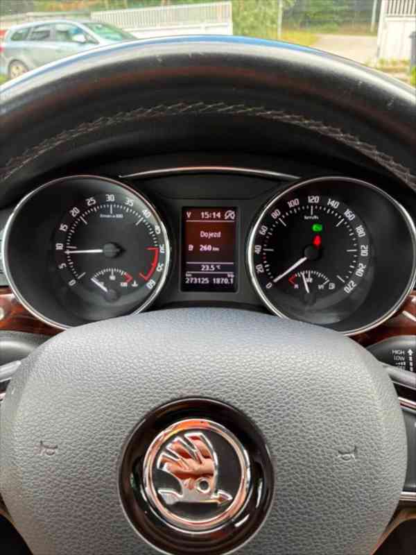 Škoda Superb 2,0   TDI 125 kW 4x4 DSG Elegance - foto 14