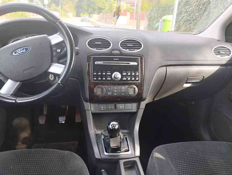 Ford Focus 2,0 TDCI Ghia combi - foto 3