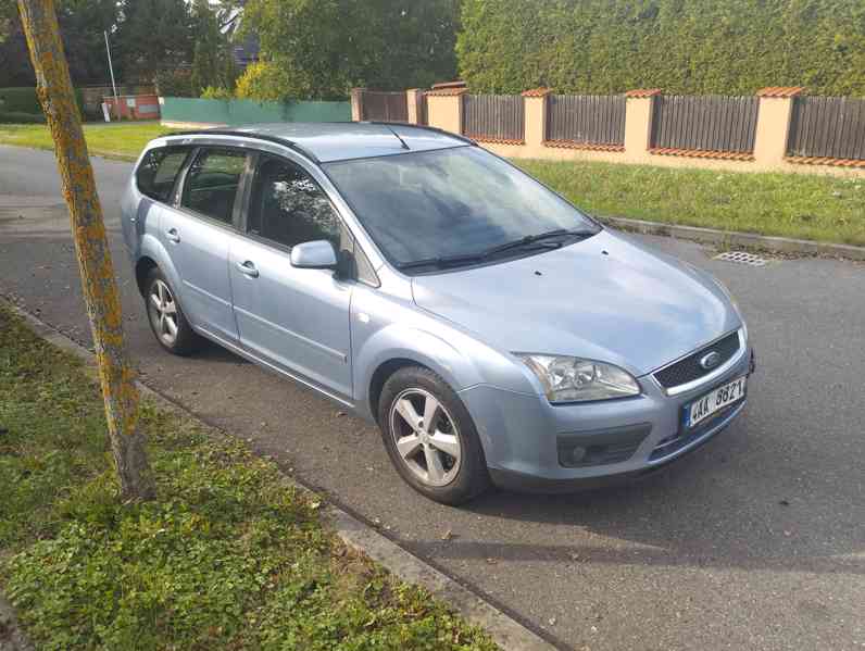 Ford Focus 2,0 TDCI Ghia combi - foto 8
