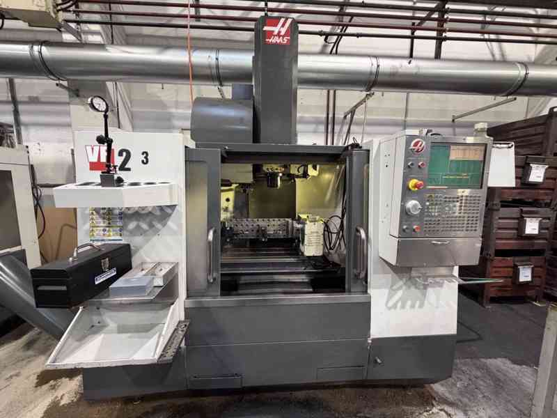 CNC obráběcí centrum HAAS VF-2B 4. osa 2010 - foto 1