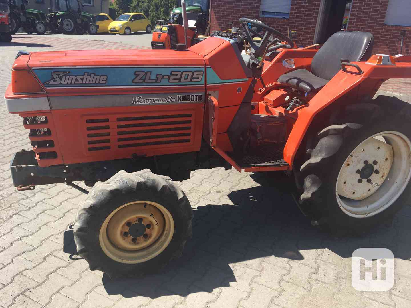 Traktor KUBOTA sunshine ZL1-205, 20Hp, 4x4 - foto 1