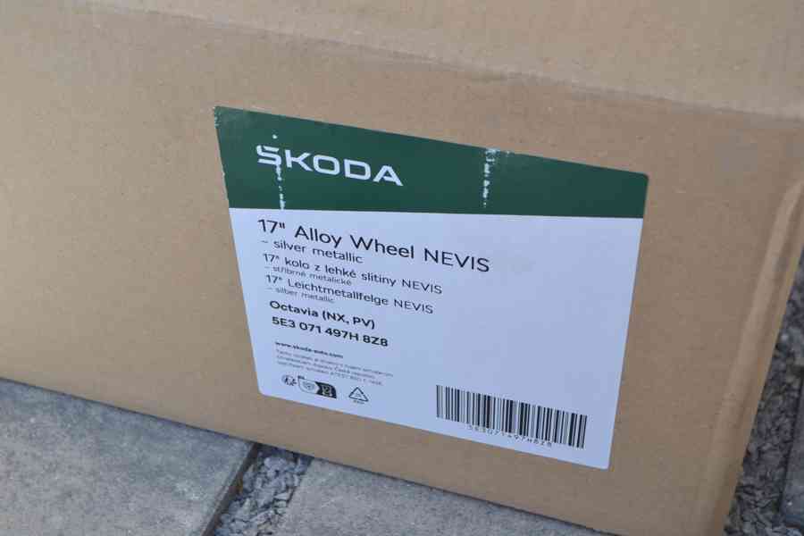 Škoda Octavia IV(RS)  - 17 NOVÉ orig.alu disky 6.5Jx17,5x112 - foto 11