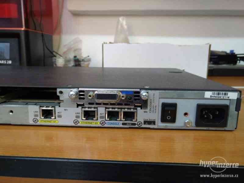 CISCO 2611 router 2 LAN porty - foto 3