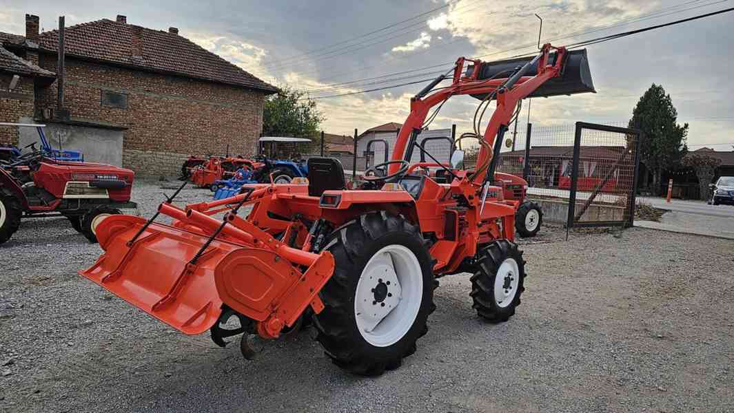 Kubota L1-245D - foto 2