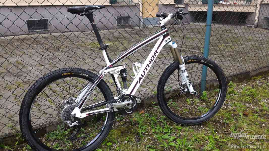 Celoodpružené kolo Author Era 3.0, karbonový rám, v záruce. - foto 2