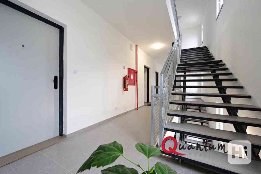 Exkluzivně: Pronájem nového bytu 1+kk, 38 m2, parkovací místo, PZ - Chýnice - foto 8