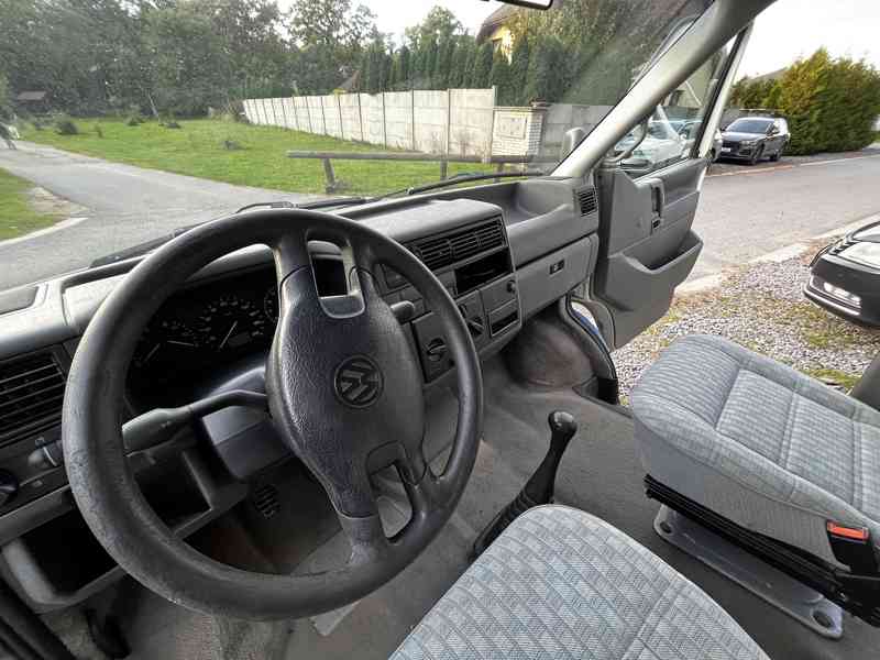 VW T4 (nepojízdný) – Druhá šance pro Vandelína - foto 5