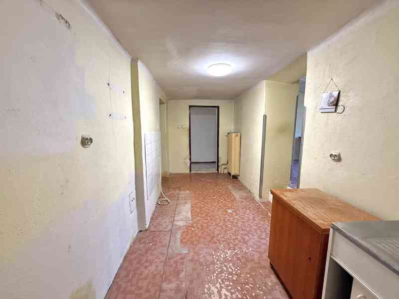 NABÍDKA PRODEJE JEDNOTKY 3+1  V OBCI HRUŠOVANY U BRNA  - foto 12