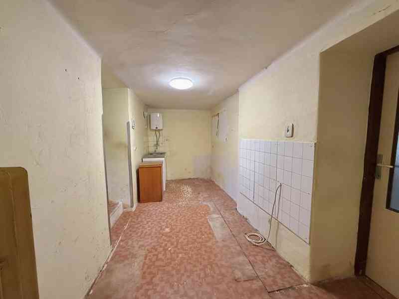 NABÍDKA PRODEJE JEDNOTKY 3+1  V OBCI HRUŠOVANY U BRNA  - foto 7