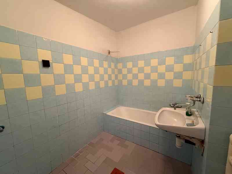 NABÍDKA PRODEJE JEDNOTKY 3+1  V OBCI HRUŠOVANY U BRNA  - foto 16