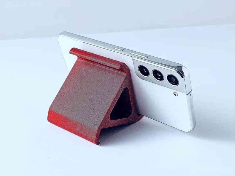 Minimalistický stojánek na telefon - foto 2