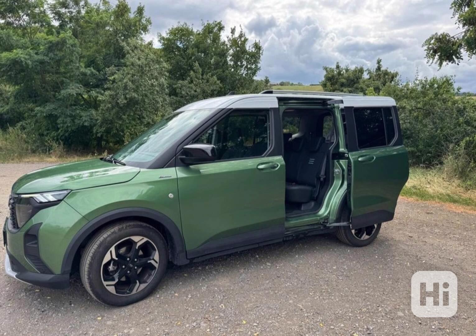 Ford Tourneo Courier - foto 1