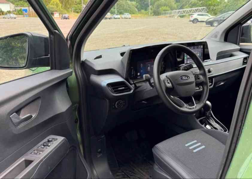 Ford Tourneo Courier - foto 5