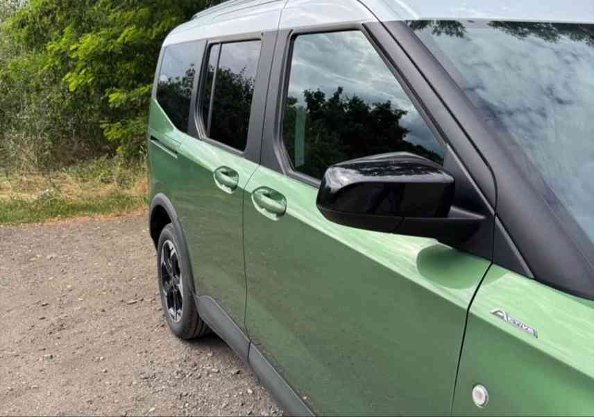 Ford Tourneo Courier - foto 4