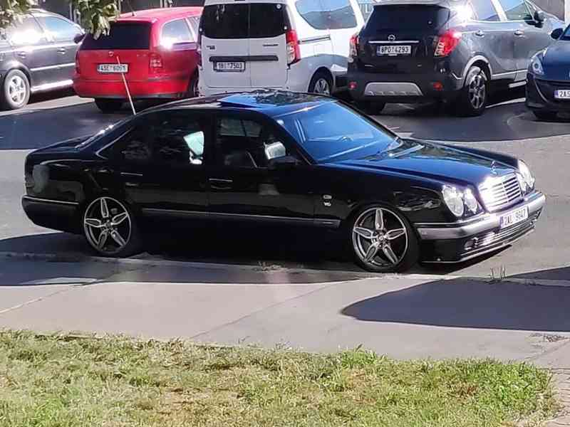 Mercedes-Benz Ostatní W210 280 V6 - foto 20