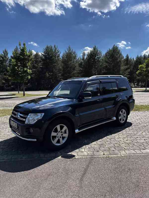 Mitsubishi Pajero 3,2 DI-D Intense 147kw - foto 9