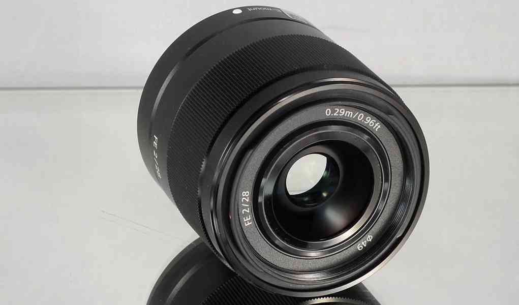 Sony FE 28mm F2  **Full-frame*širokoúhlý*E mount - foto 3