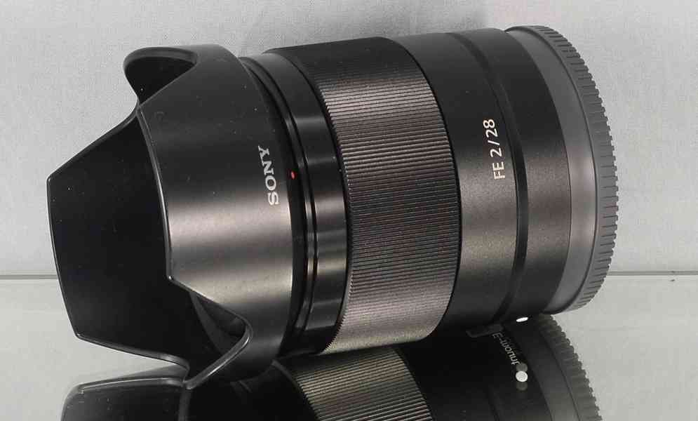 Sony FE 28mm F2  **Full-frame*širokoúhlý*E mount - foto 5