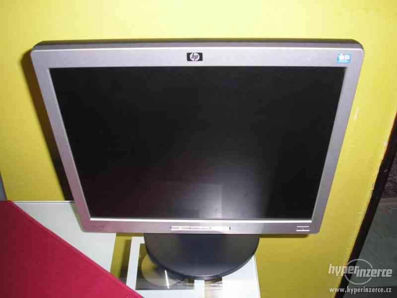 HP - 17 palce - 1280 x 1024 - D-Sub (VGA) - 12 ms - 33 W - foto 2