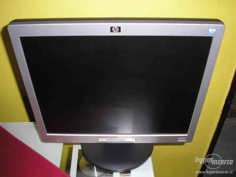 HP - 17 palce - 1280 x 1024 - D-Sub (VGA) - 12 ms - 33 W - foto 3
