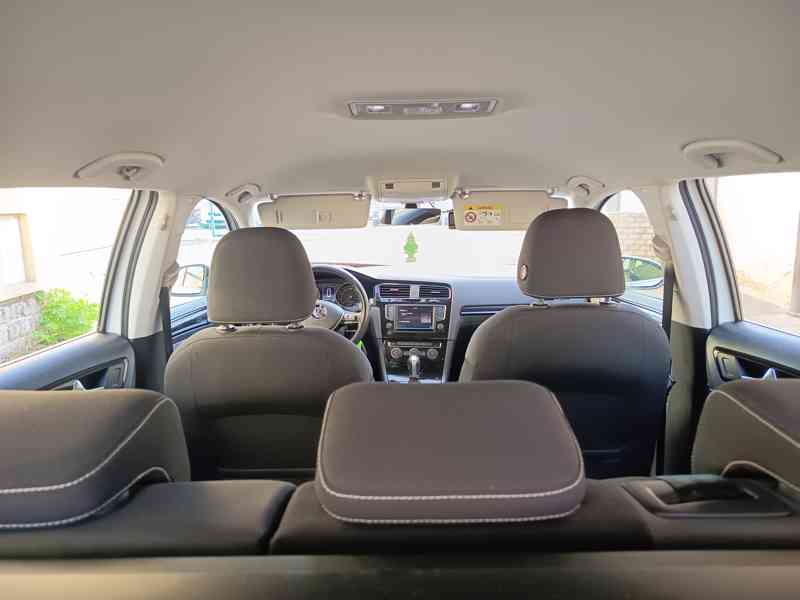 VOLKSWAGEN Golf Variant 1,4TGI Bluemotion ČR  - foto 12