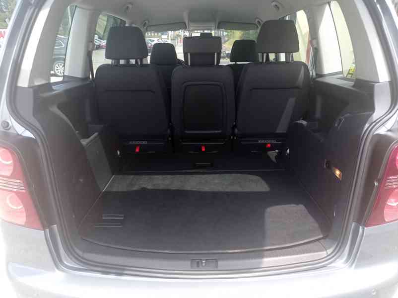 Volkswagen Touran 2.0 TDI 103kW/DSG/Tažné/Výhřev - foto 14