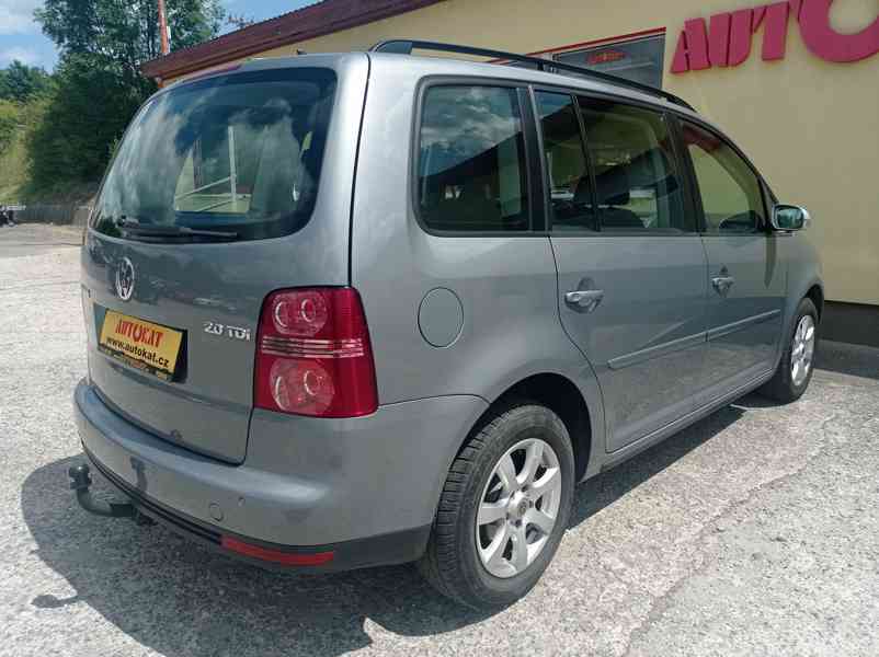 Volkswagen Touran 2.0 TDI 103kW/DSG/Tažné/Výhřev - foto 3