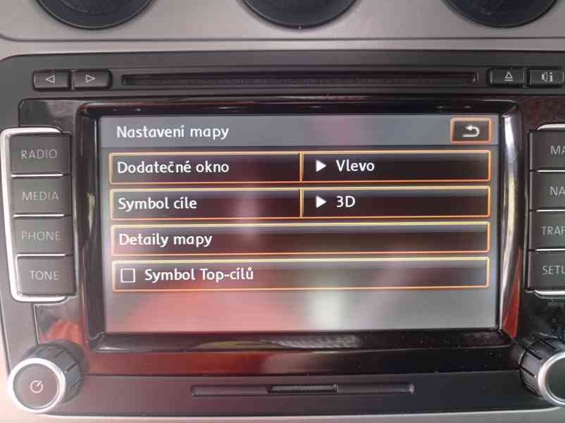 Volkswagen Touran 2.0 TDI 103kW/DSG/Tažné/Výhřev - foto 34
