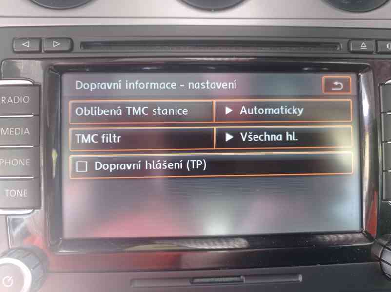 Volkswagen Touran 2.0 TDI 103kW/DSG/Tažné/Výhřev - foto 32