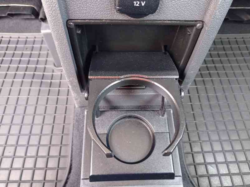 Volkswagen Touran 2.0 TDI 103kW/DSG/Tažné/Výhřev - foto 40