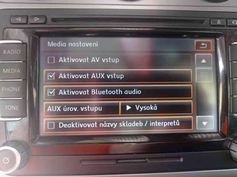 Volkswagen Touran 2.0 TDI 103kW/DSG/Tažné/Výhřev - foto 31
