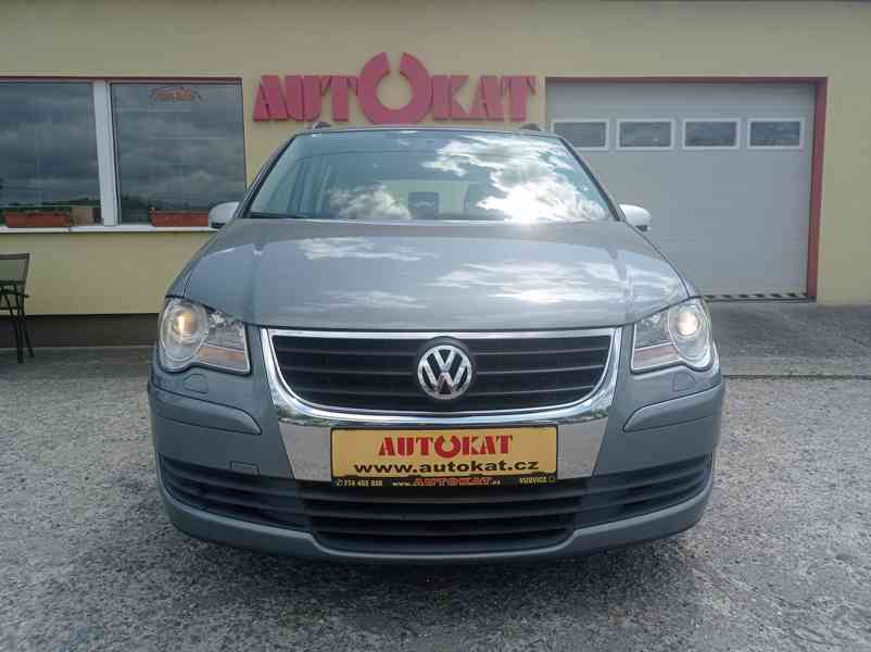 Volkswagen Touran 2.0 TDI 103kW/DSG/Tažné/Výhřev - foto 8