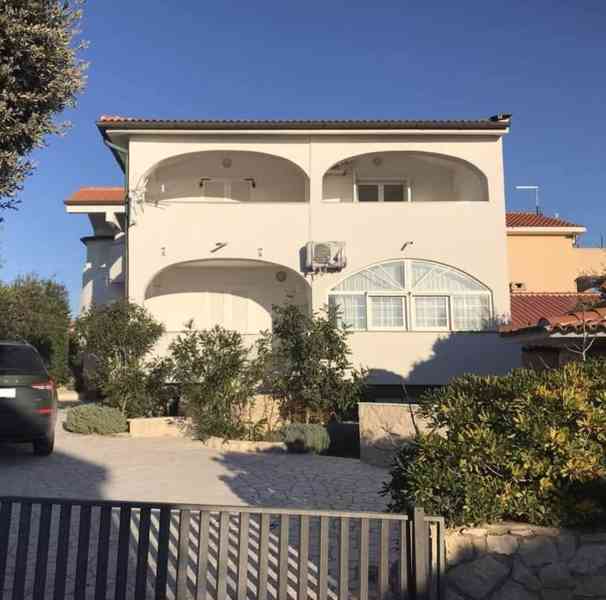 Chorvatsko ostrov Pag - Mandre (6apt) - foto 2