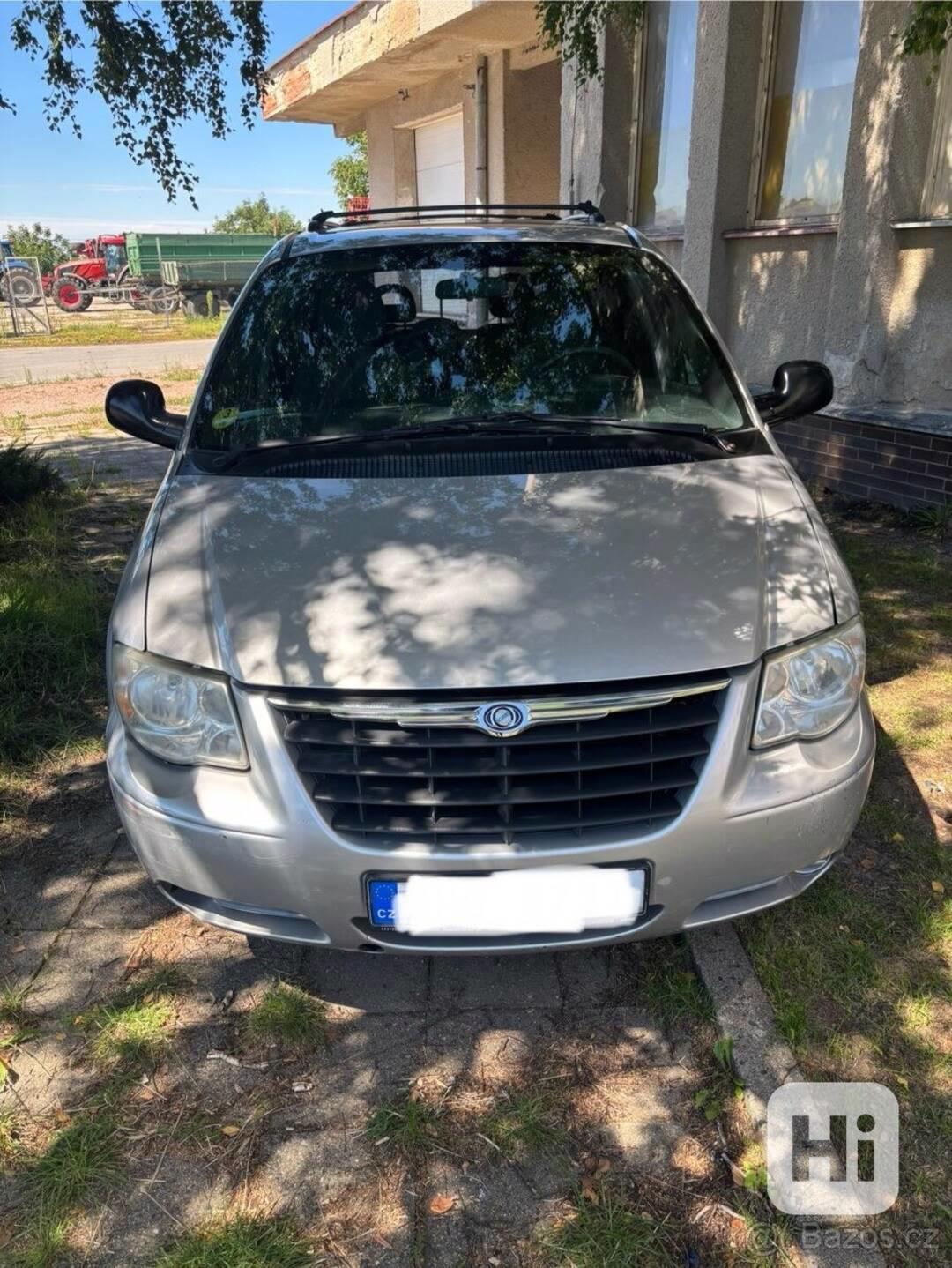 Chrysler Voyager 2,8   CRD AUTOMAT,tažné, 6 křesel - foto 1