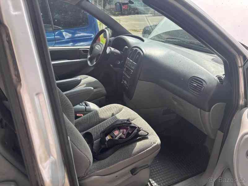 Chrysler Voyager 2,8   CRD AUTOMAT,tažné, 6 křesel - foto 10