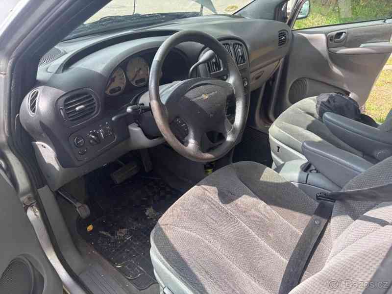 Chrysler Voyager 2,8   CRD AUTOMAT,tažné, 6 křesel - foto 7