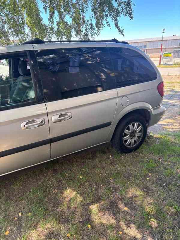 Chrysler Voyager 2,8   CRD AUTOMAT,tažné, 6 křesel - foto 5