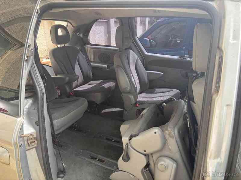 Chrysler Voyager 2,8   CRD AUTOMAT,tažné, 6 křesel - foto 11