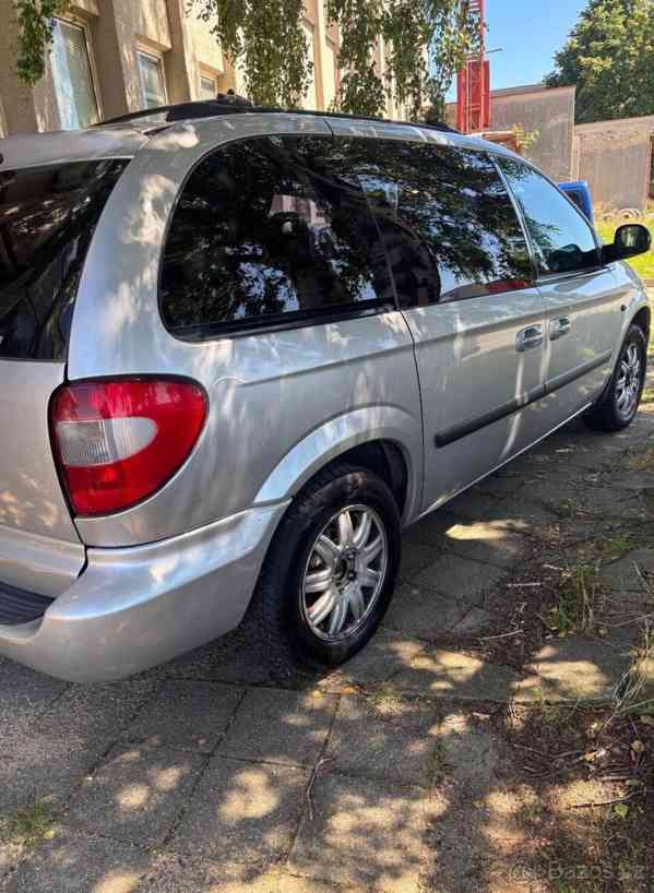 Chrysler Voyager 2,8   CRD AUTOMAT,tažné, 6 křesel - foto 3