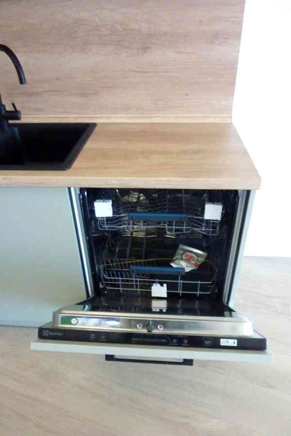 Pronájem bytu 2+kk, 81m2 Brno, Nové sady, parkovací místo - foto 6