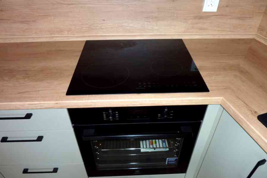 Pronájem bytu 2+kk, 81m2 Brno, Nové sady, parkovací místo - foto 4