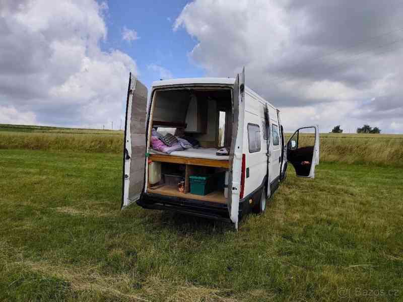 Iveco Daily Obytná dodávka - foto 8