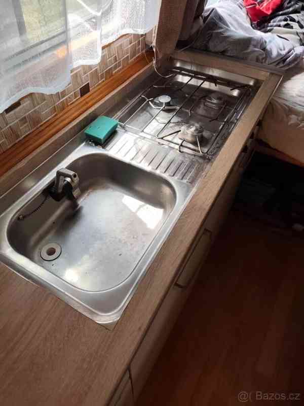 Iveco Daily Obytná dodávka - foto 16