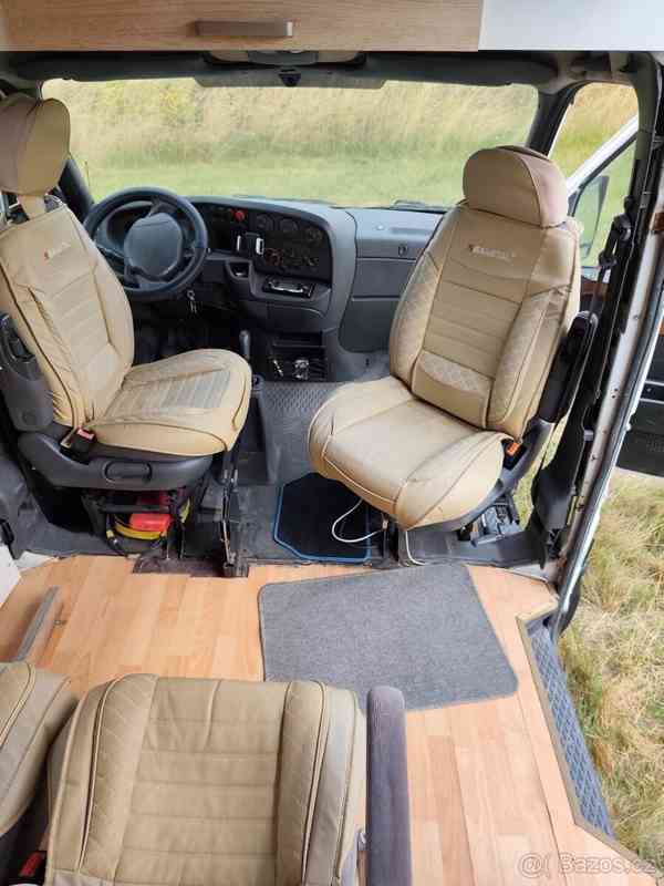 Iveco Daily Obytná dodávka - foto 14