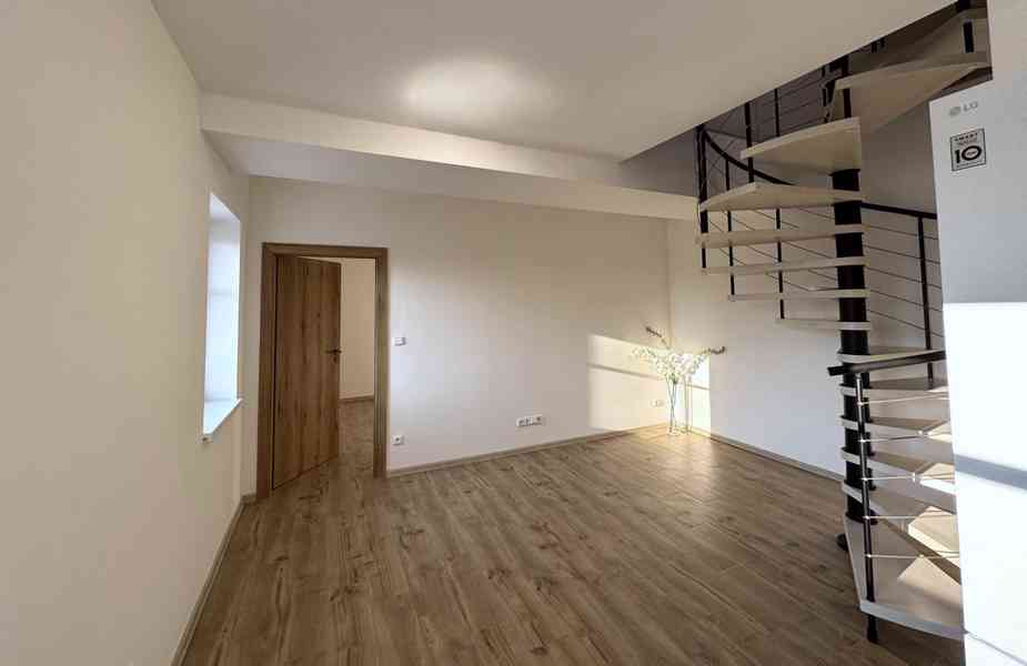 PRONÁJEM MEZONETOVÉHO BYTU 3+KK (64,49 M²), ROSTĚNICE - foto 7