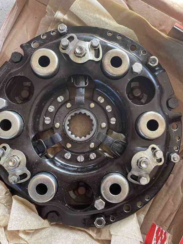 Spojky,lamely,ložiska na traktor Belorus, bagr Belarus. - foto 9