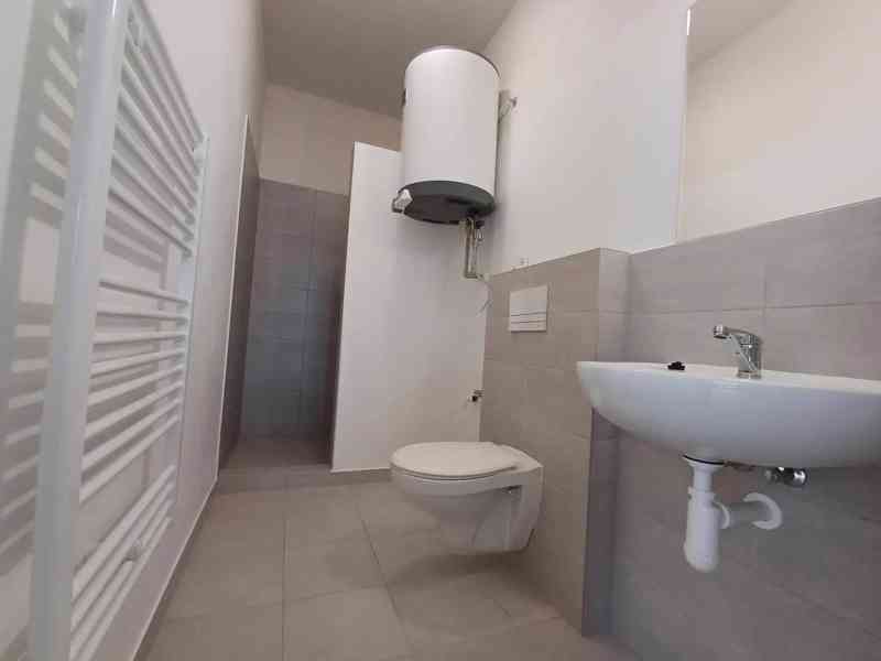 Pronájem bytu 2+kk 32 m² - foto 4