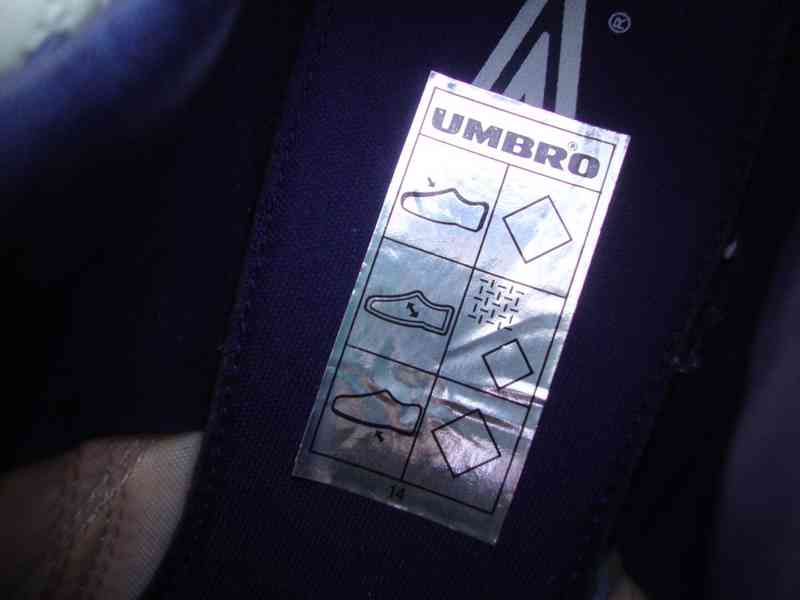 Nové kopačky Umbro mx-92 vel.43 na trávu plastové špunty - foto 10