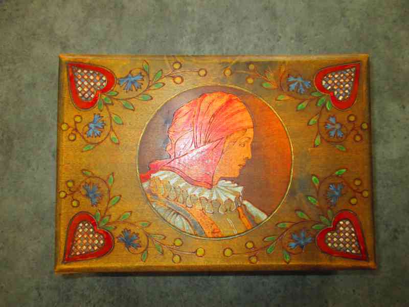 starožitná dřevěná malovaná truhlička – 26x18x9 cm